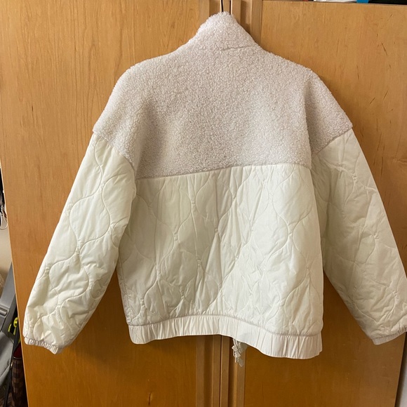 Universal Thread Jacket - Picture 3 of 3